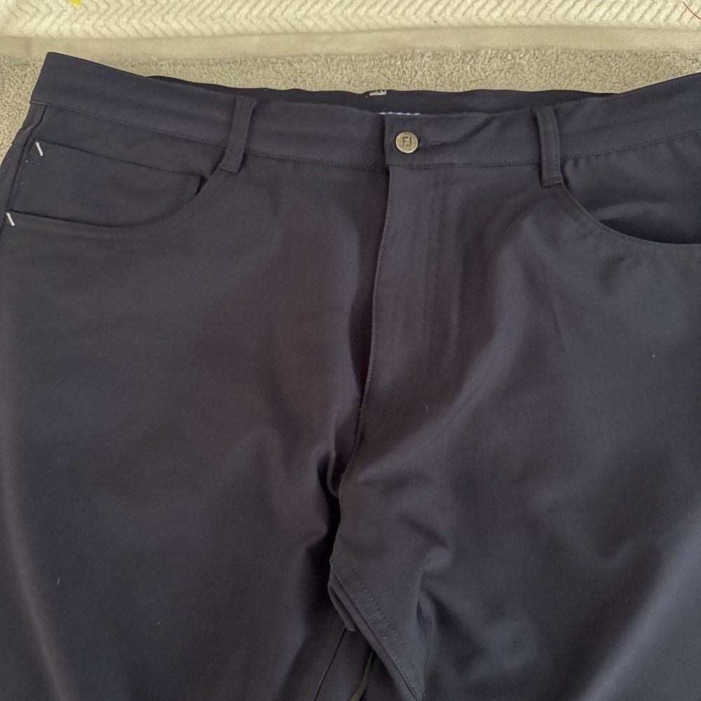 FootJoy Men 36-30 Golf Pants Navy Athletic Fit Performance Stretch 5-Pocket NWOT